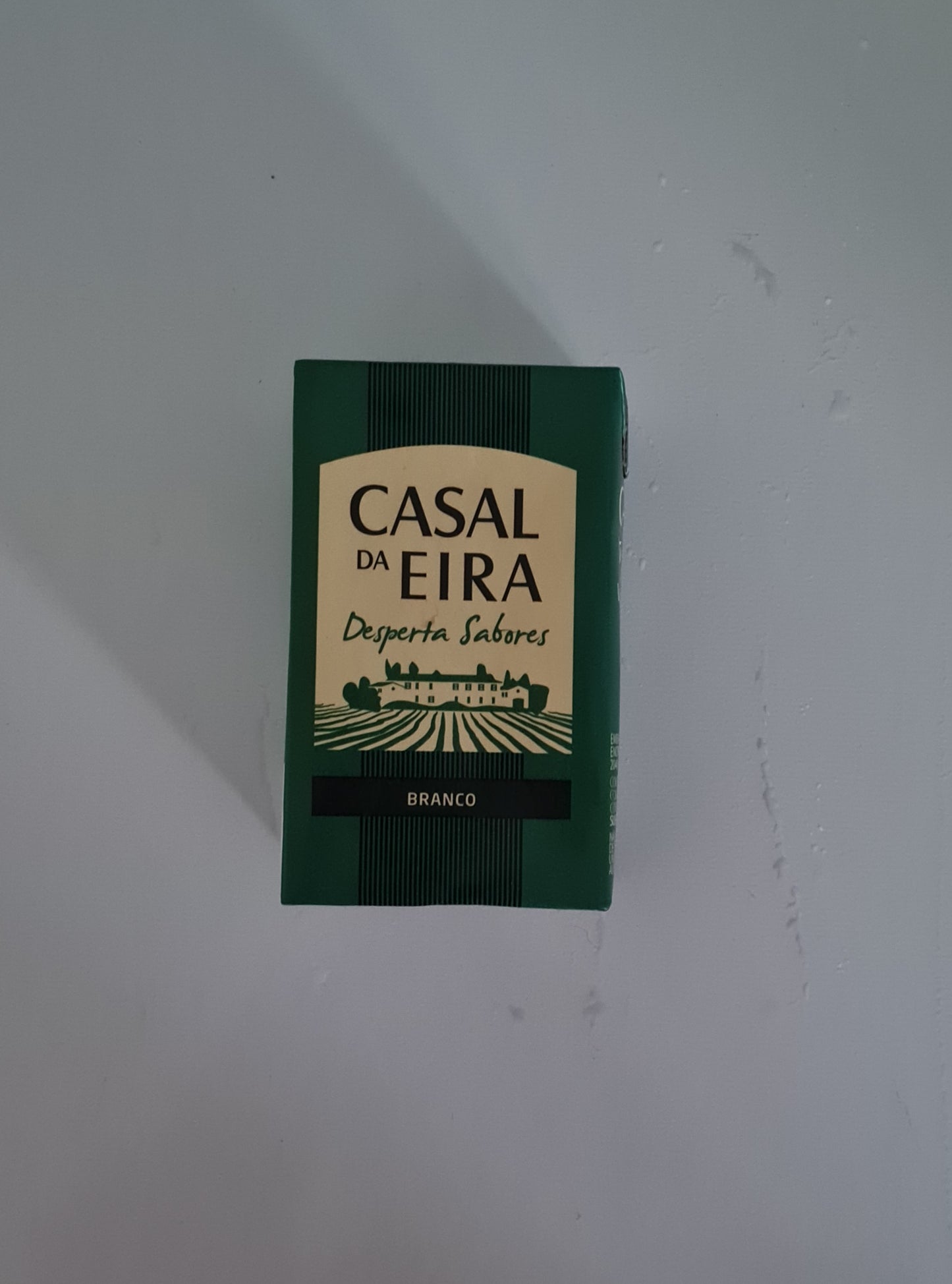 Casal da Eira White wine 250ml - L&B White wine from Portugal,bright, crisp flavor that enhances your recipes or smooth and refreshing for any ocassion Wine 2.0 Casal da Eira White wine 250ml #