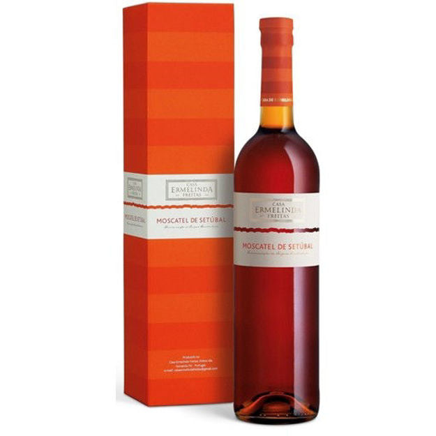Moscatel-Setubal 75cl - L&B Is a rich, sweet fortified wine from Portugal, specifically from Setubal, just south of Lisbon.Its specialty wine with deep historical roots and bold, aromatic character. Perfect pairing with portuguese custards tarts, dark chocolate desserts, aged cheeses like queijo da serra or blue cheese, dried fruits and nuts or can be sipped alone as a digestif Wine 15.0 Moscatel-Setubal 75cl #