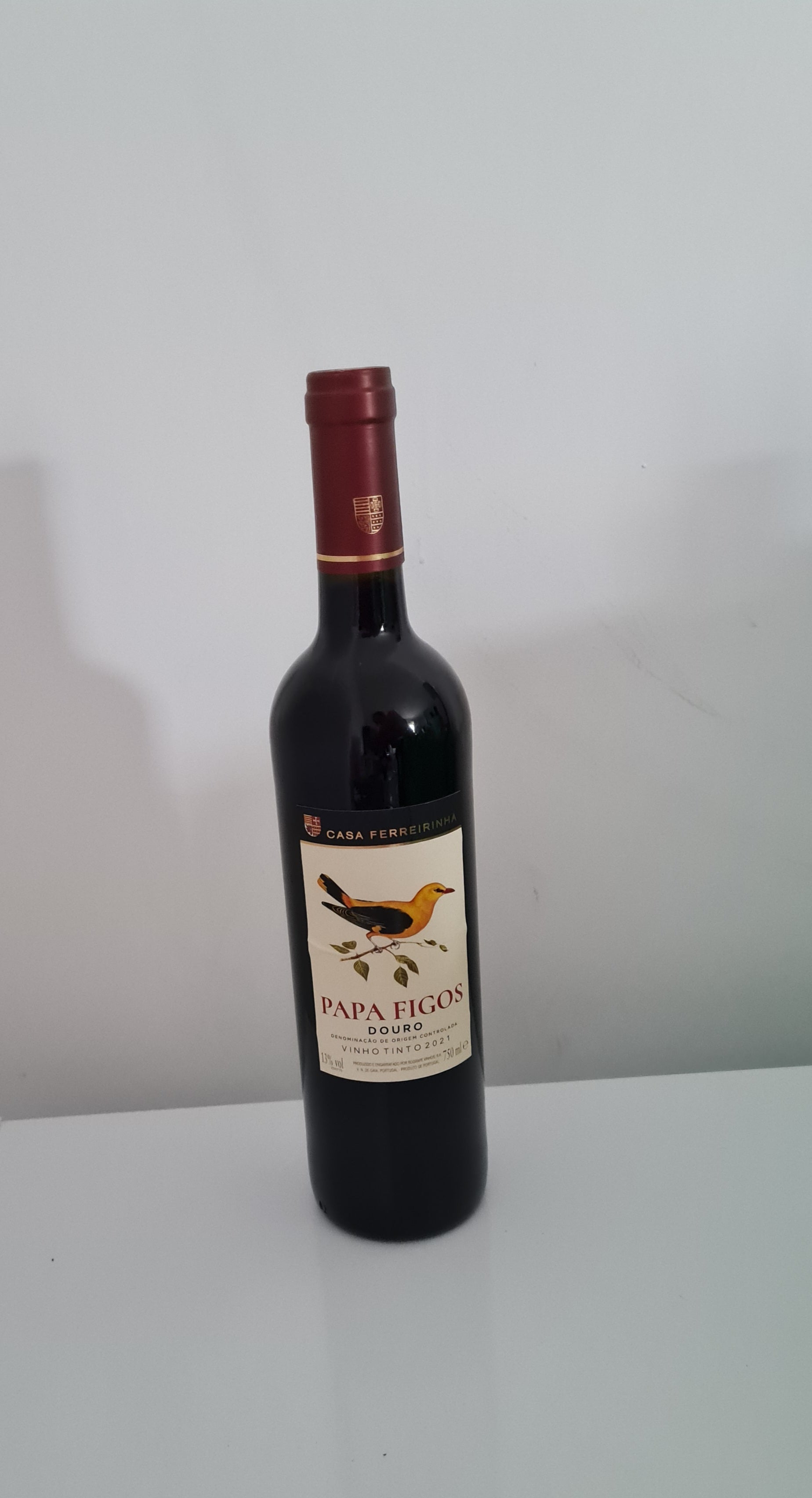Papa figos 750ml - L&B Douro Elegance in every glass Portuguese red wine-produced in the Douro Valley.Ruby colour,red fruits,slightly spicy. Perfect with roasted meats ,portuguese sausage dishes, mature cheeses and hearty vegetarian meals Wine 10.2 Papa figos 750ml   #