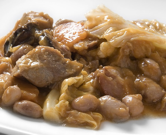 2 Kg Feijoada a Transmontana(2 KgPortuguese style beans stew) - L&B A hearty Portuguese classic in a generous 2kg tray! Feijoada à Transmontana features tender pork, chouriço, beans, and aromatic spices, slow-cooked to perfection – ideal for sharing with family and friends. Ready meals 24.0 2 Kg Feijoada a Transmontana(2 KgPortuguese style beans stew)   #